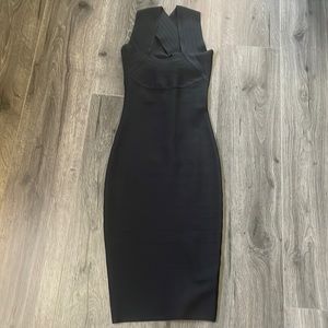 💜Guess by Marciano Beautiful black chic coctail dress Fashionable Staple elevate